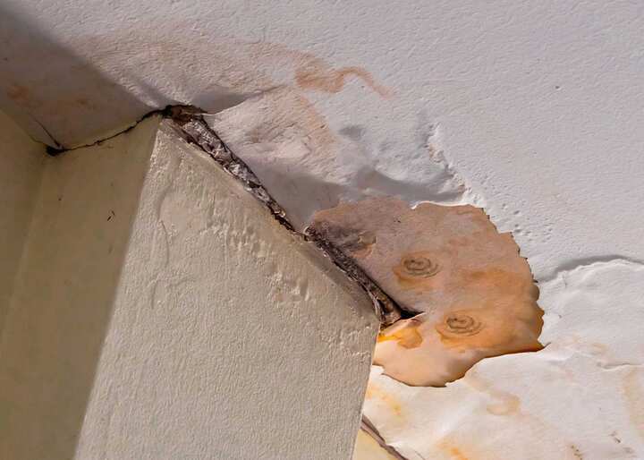 Home 2 Water Damage Mold Removal scaled 1